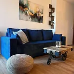 Апартаменты Familienwohnung-harbour-view Orth