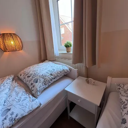 Familienwohnung-harbour-view Apartmán *